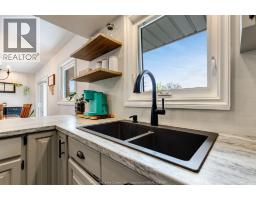 Kitchen - 66 Shawnee Court, Leamington, ON N8H5A9 Photo 13