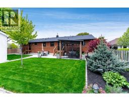 66 Shawnee Court, Leamington, ON N8H5A9 Photo 44