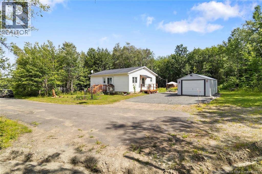 23 Oak Street, Minto — photo 4