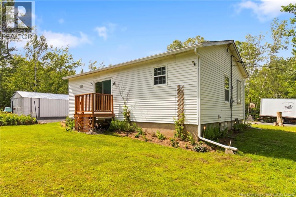 23 Oak Street - Image 30