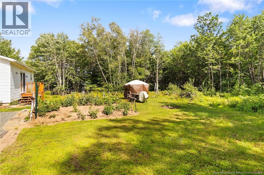 23 Oak Street - Image 36