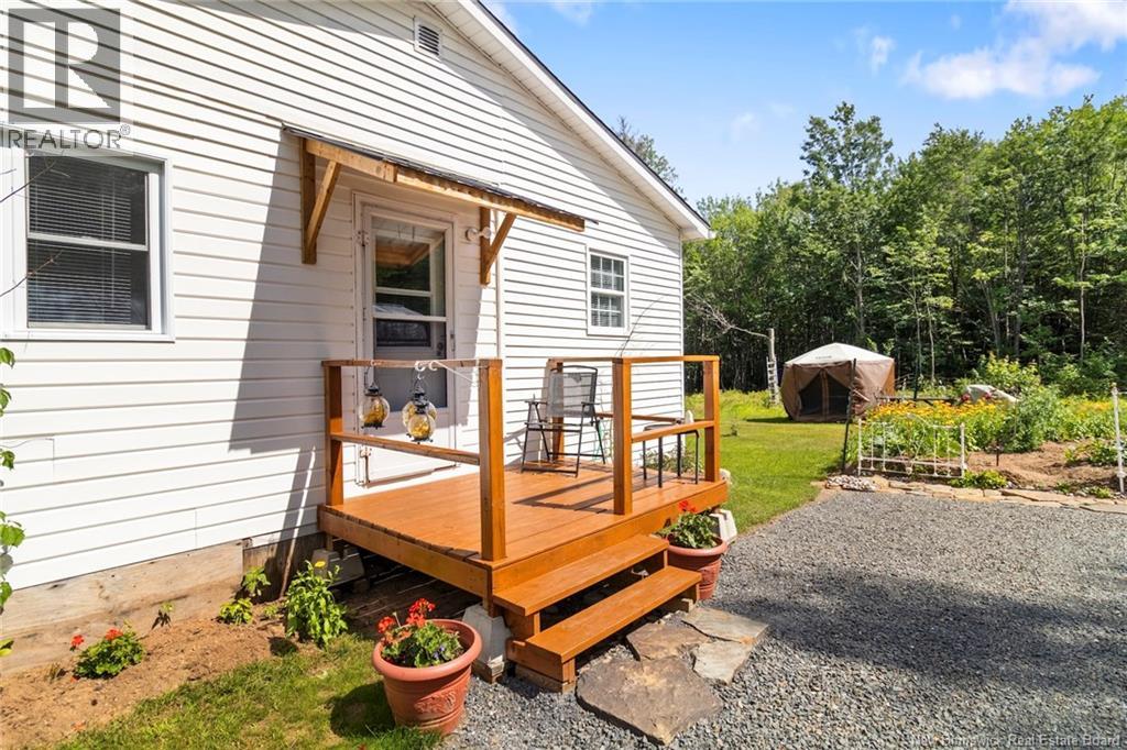 23 Oak Street, Minto — photo 8