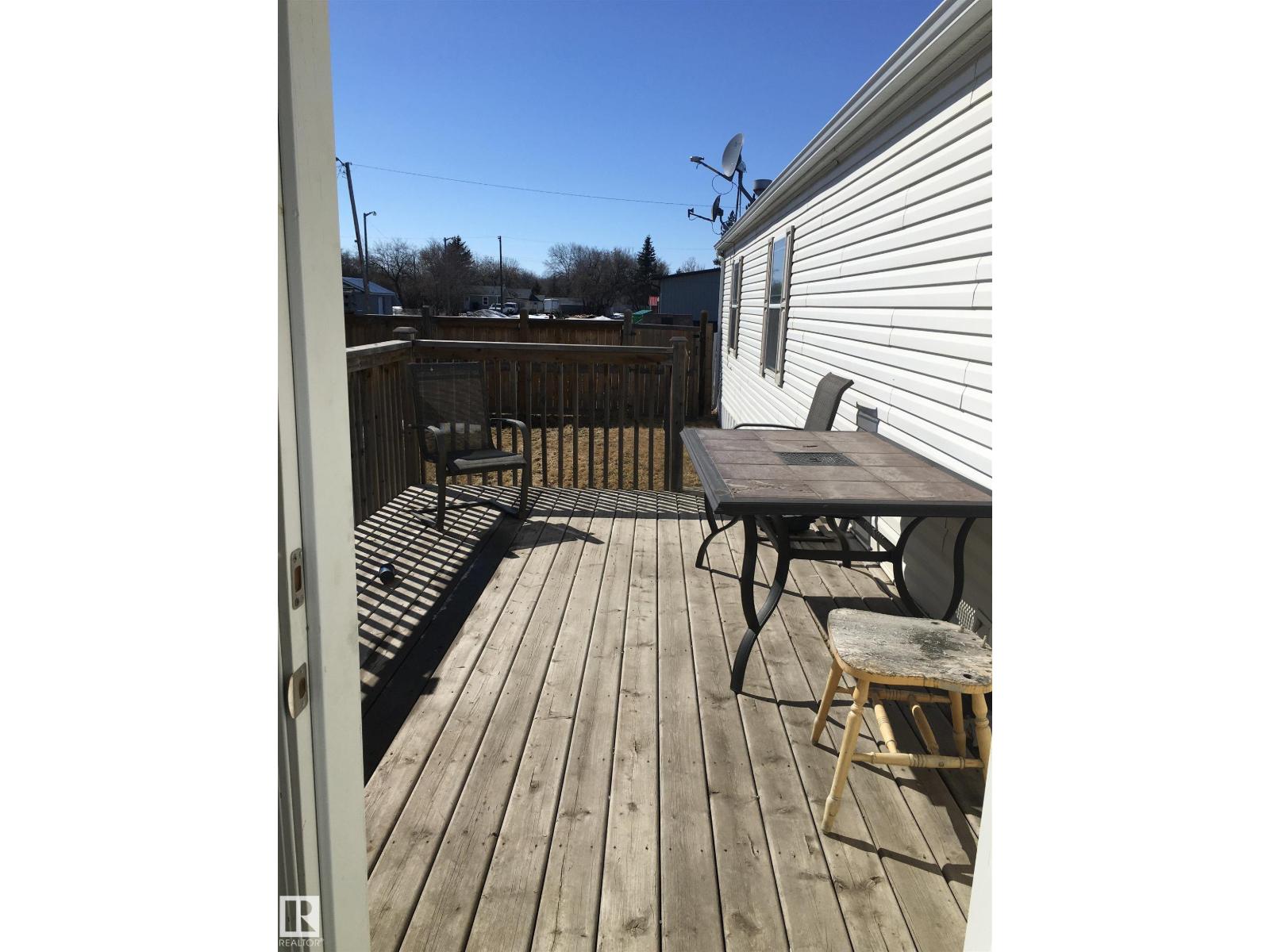 4905 50 ST - Image 16