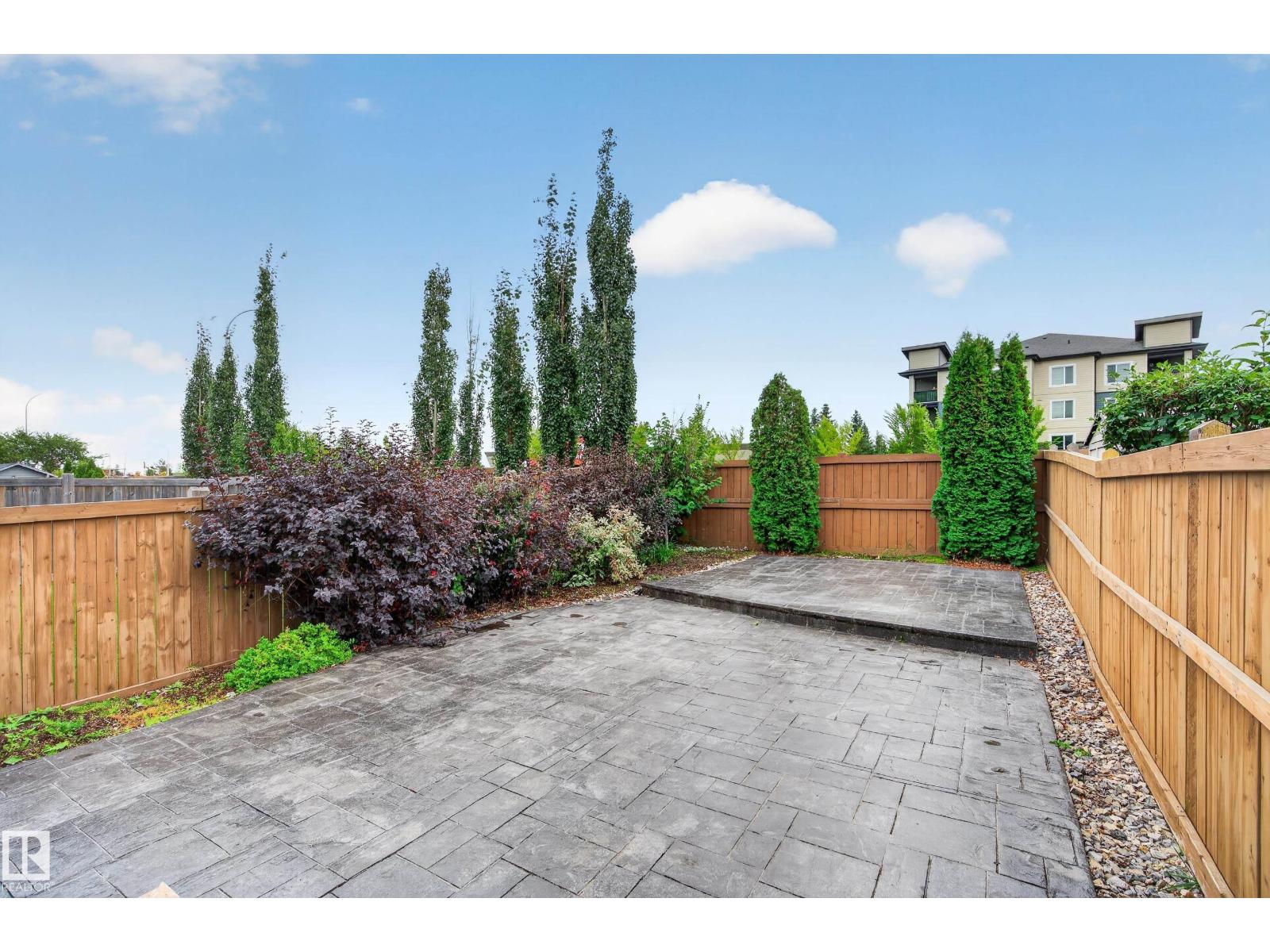 5421 167A AV NW - 54