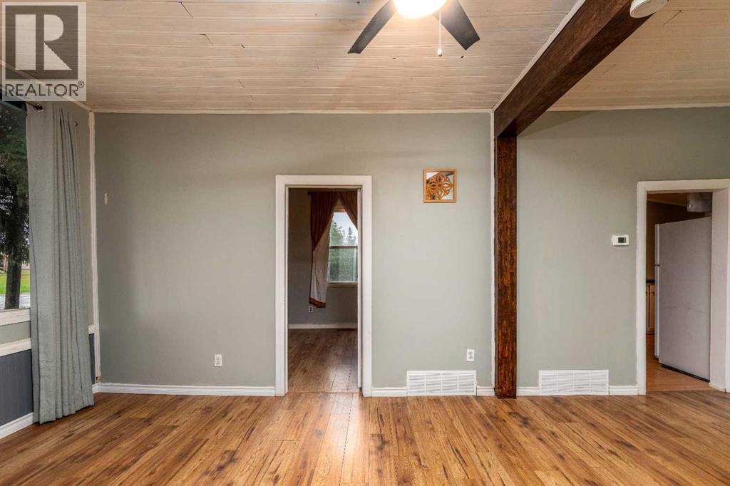 83 2 Street E, Lashburn — photo 4