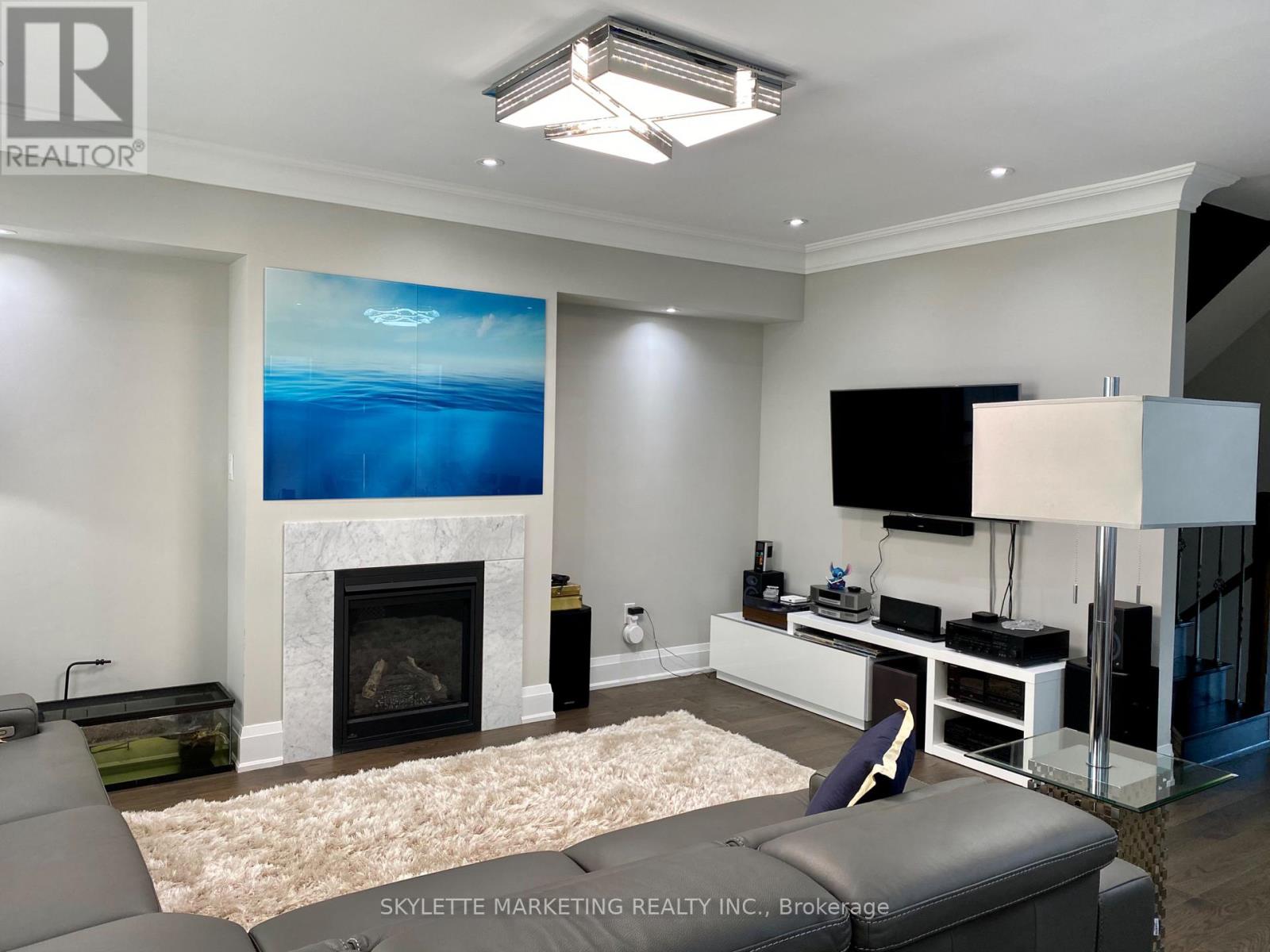 #72 82 SOUTH PARK ROAD - 10