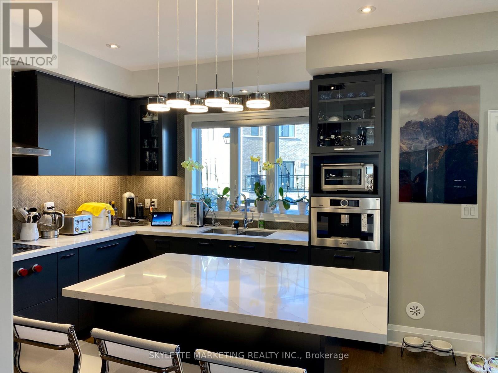#72 82 SOUTH PARK ROAD - 13