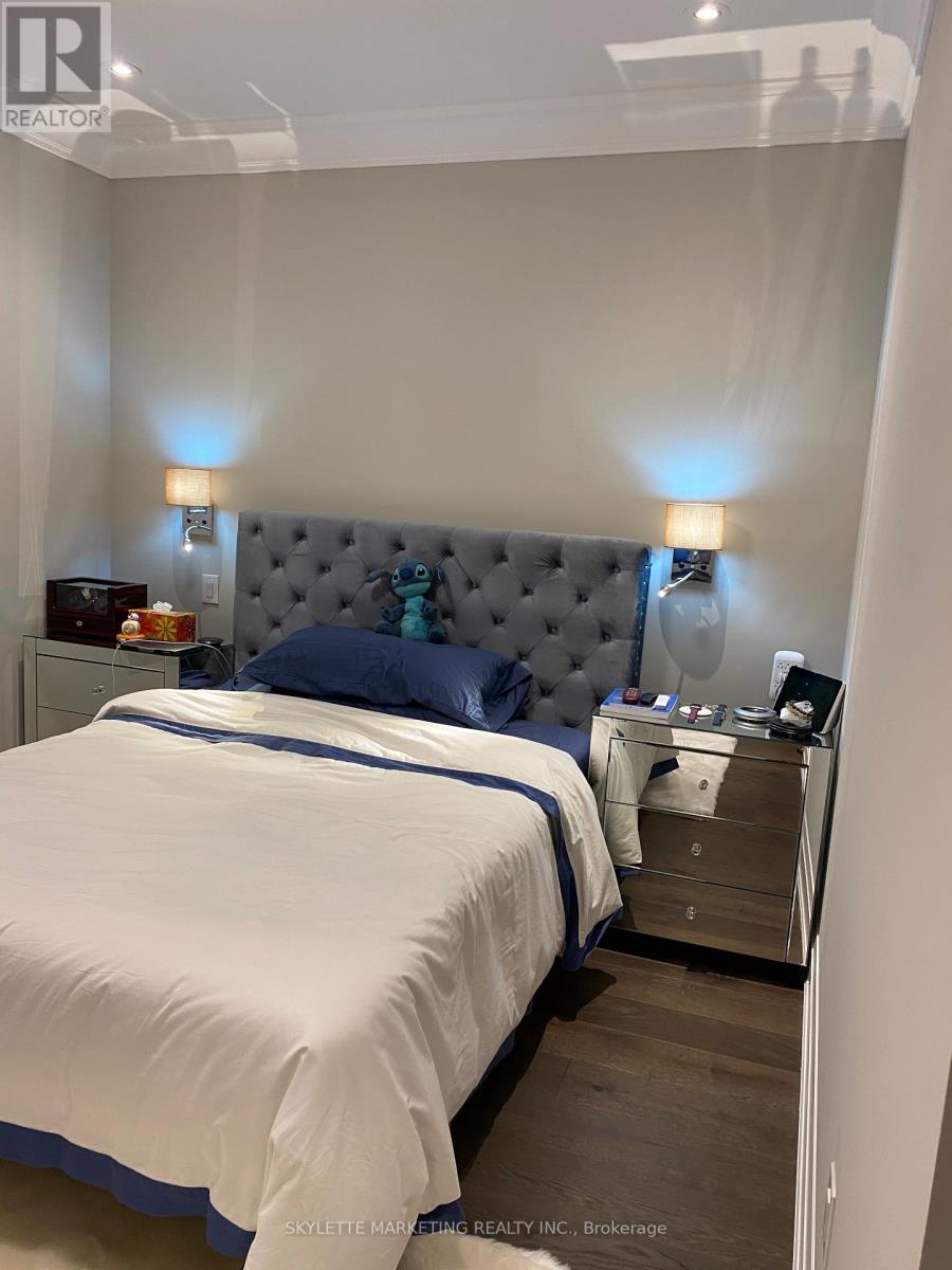 #72 82 SOUTH PARK ROAD - 21