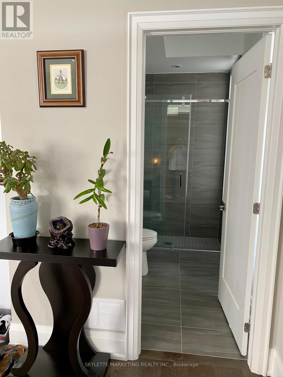 #72 82 SOUTH PARK ROAD - 4