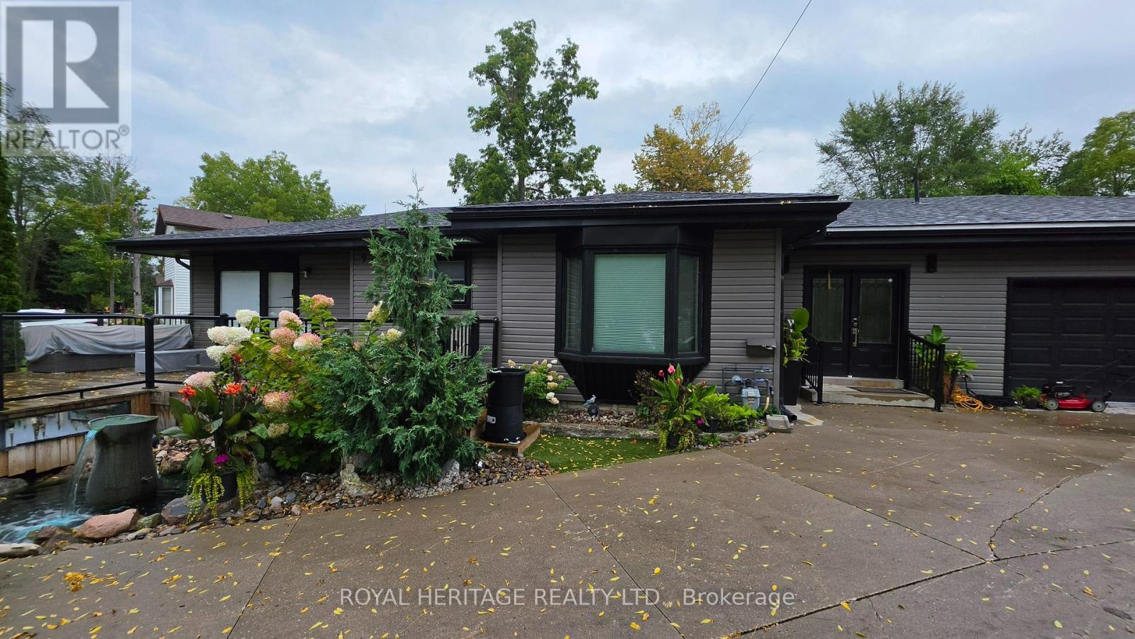 2 - 9 METROPOLITAN CRESCENT, Georgina (Keswick North) — photo 1