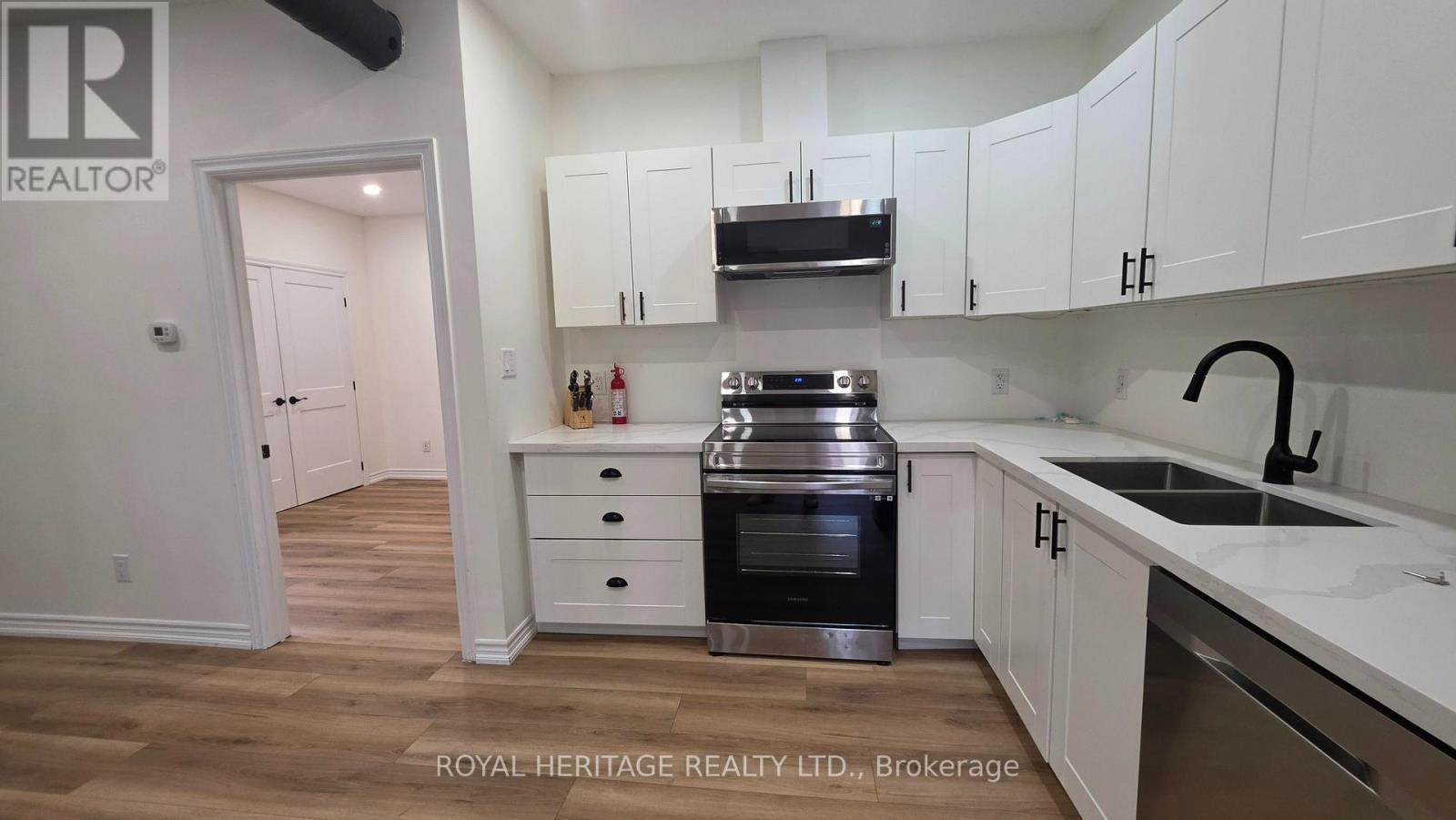 2 - 9 METROPOLITAN CRESCENT, Georgina (Keswick North) — photo 2