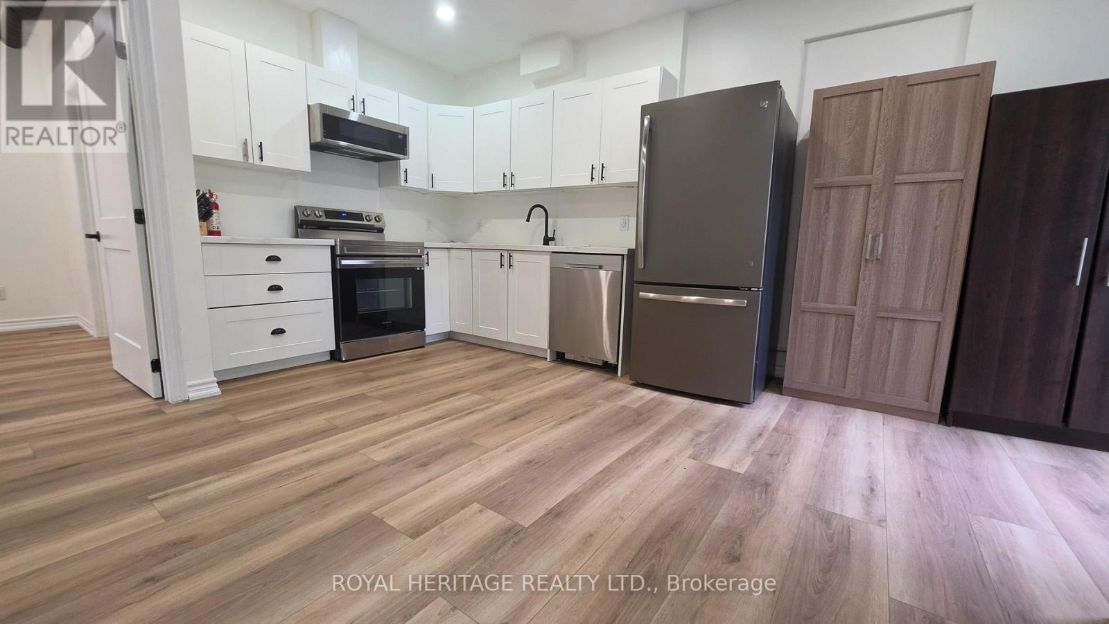 2 - 9 METROPOLITAN CRESCENT, Georgina (Keswick North) — photo 3