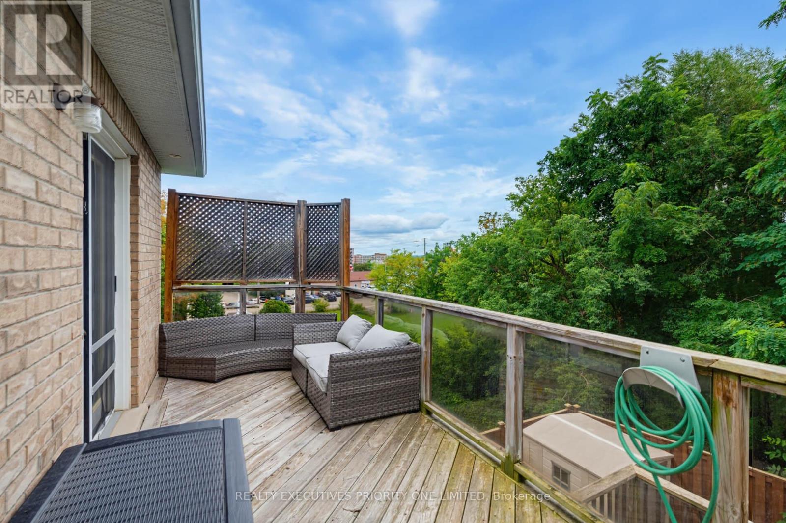 202 JOHN STREET W - Image 33