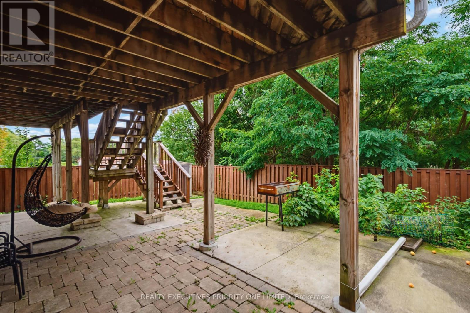 202 JOHN STREET W - Image 36