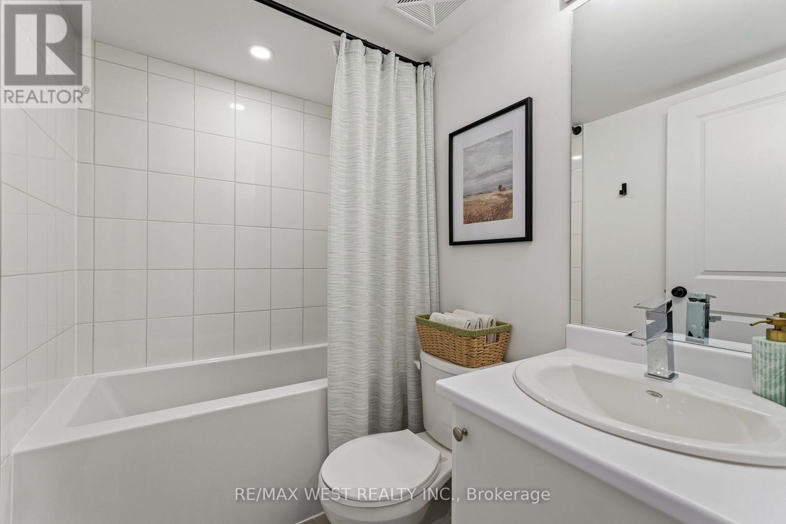 134 COVINGTON CRESCENT - 22