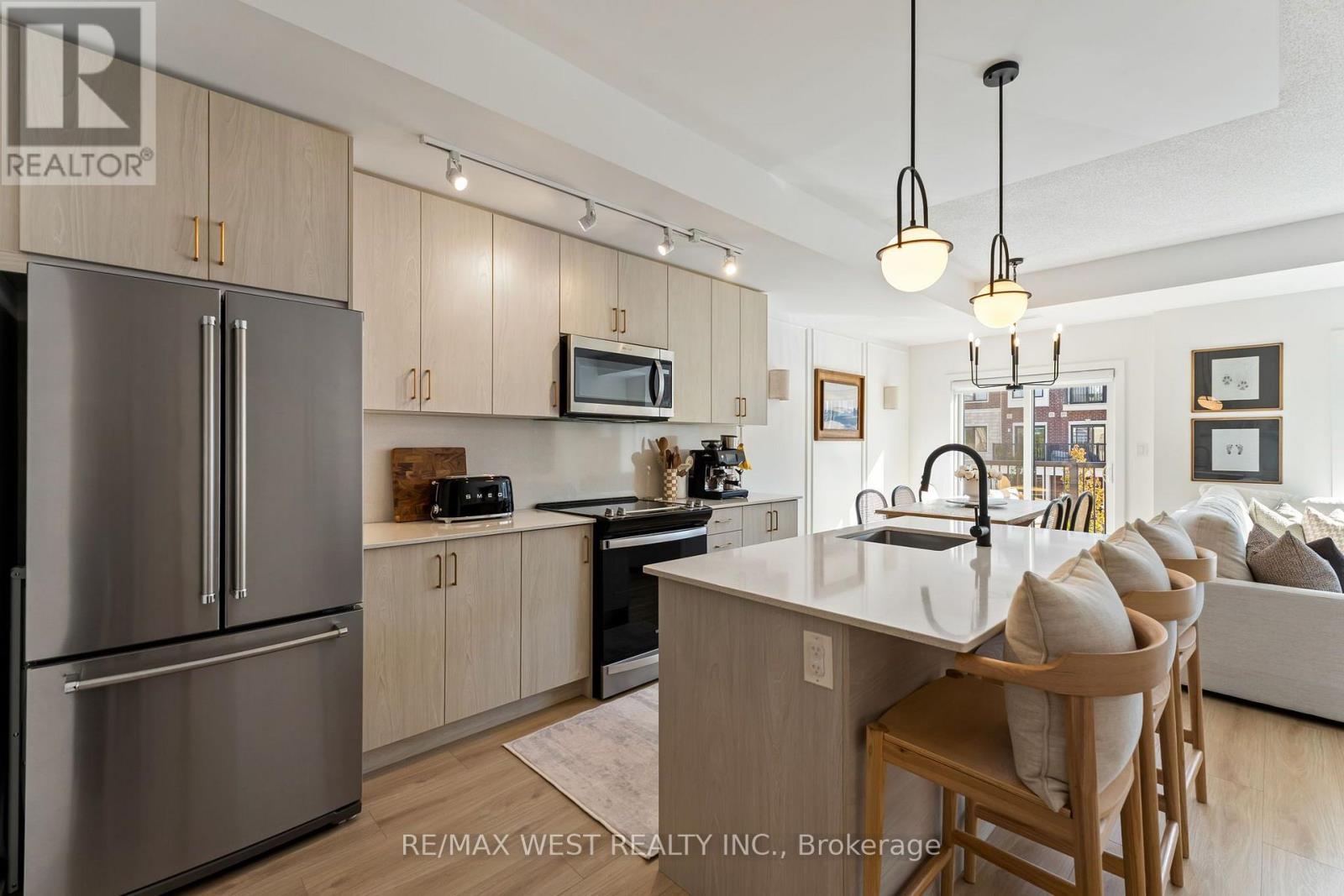 134 COVINGTON CRESCENT - 9