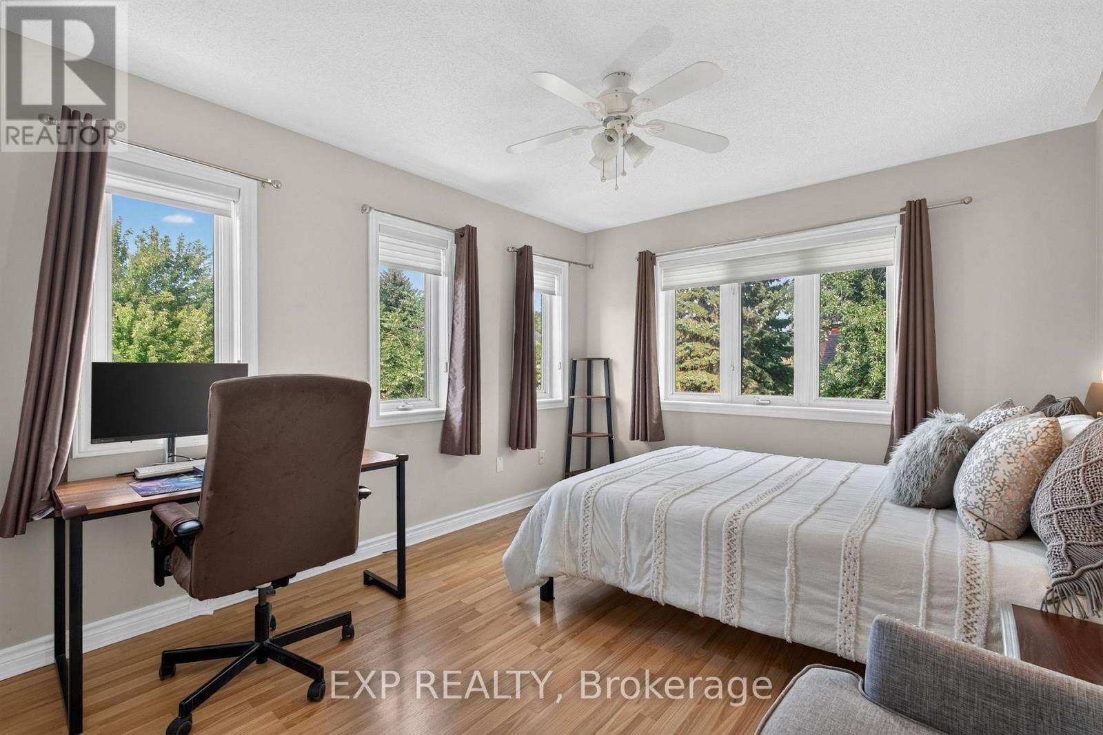 735 FOXCROFT BOULEVARD - Image 37
