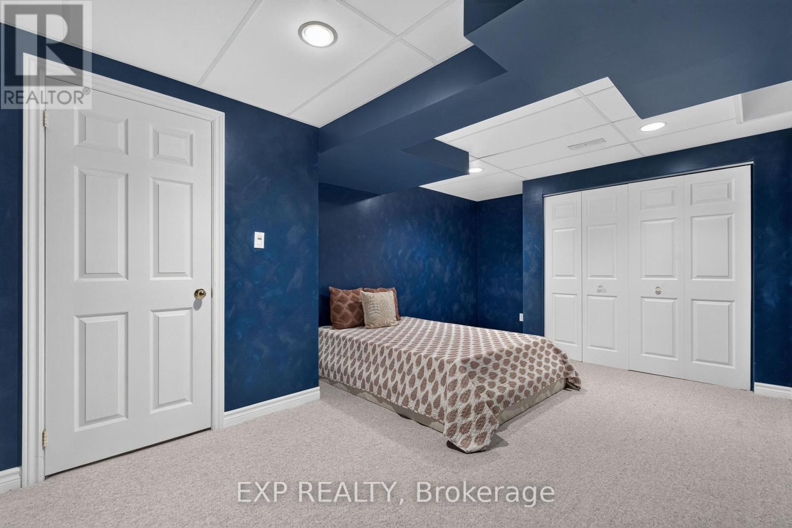 735 FOXCROFT BOULEVARD - Image 45