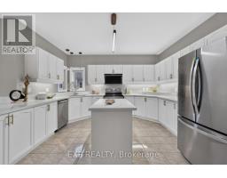 735 Foxcroft Boulevard, Newmarket, ON L3X1N1 Photo 14