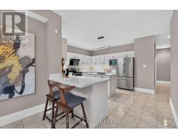 735 Foxcroft Boulevard, Newmarket, ON L3X1N1 Photo 18