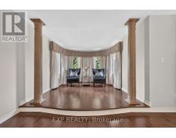 735 Foxcroft Boulevard, Newmarket, ON L3X1N1 Photo 32