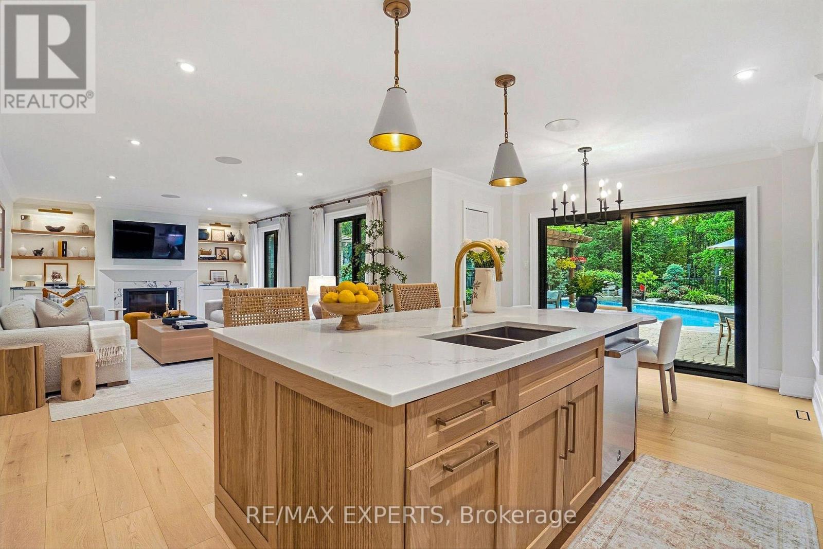 8 BRENT ROAD - Image 15