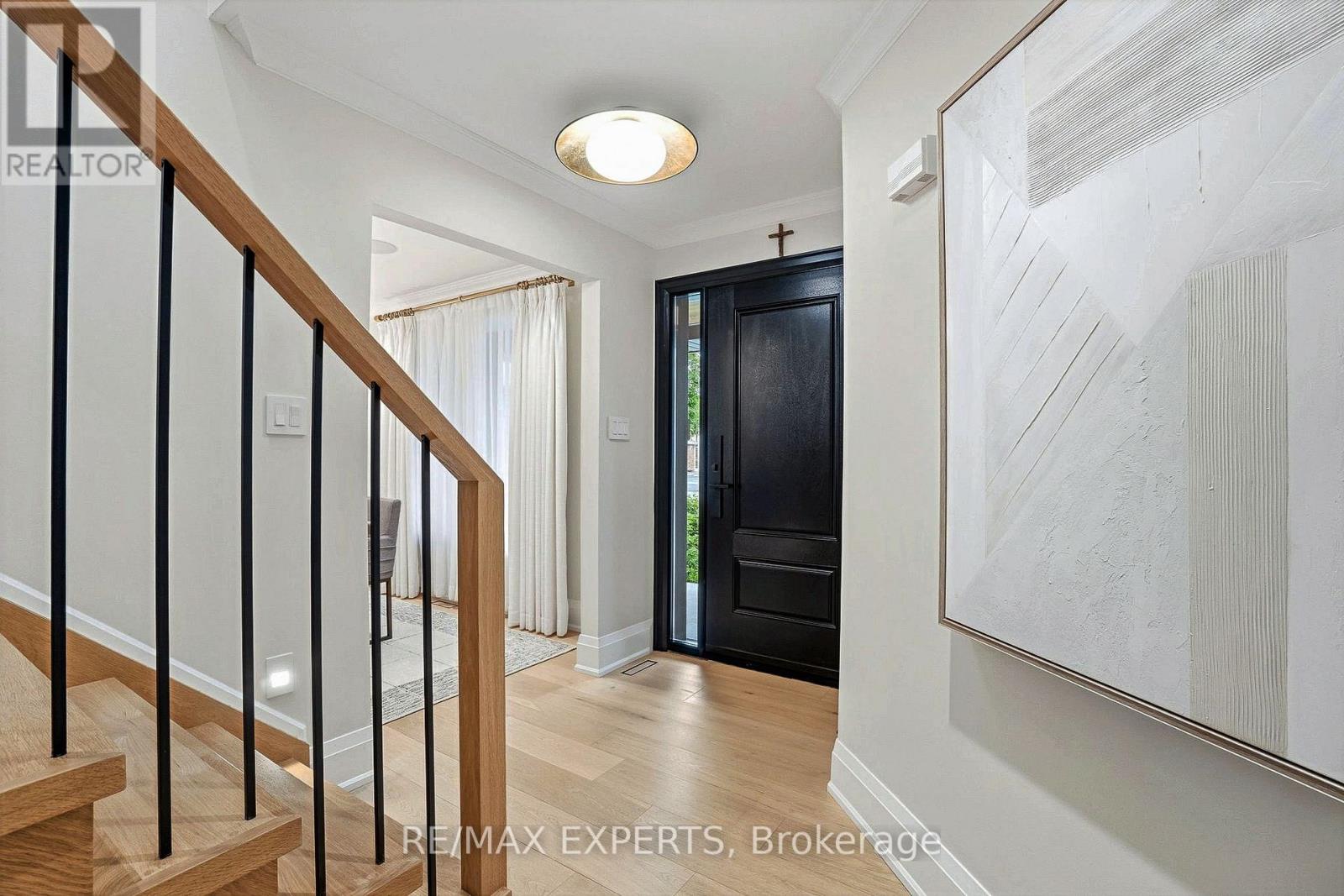 8 BRENT ROAD - Image 24