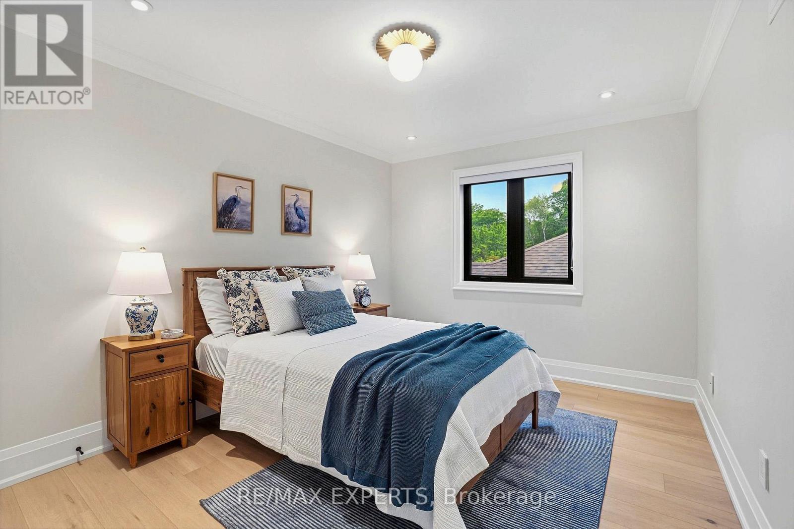 8 BRENT ROAD - Image 33
