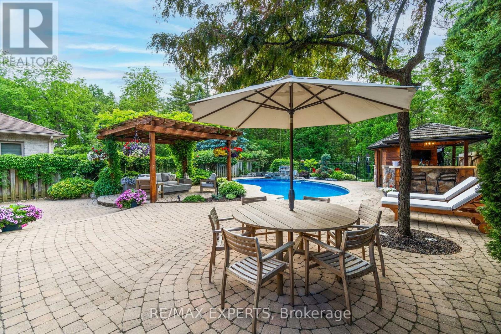 8 BRENT ROAD - Image 39