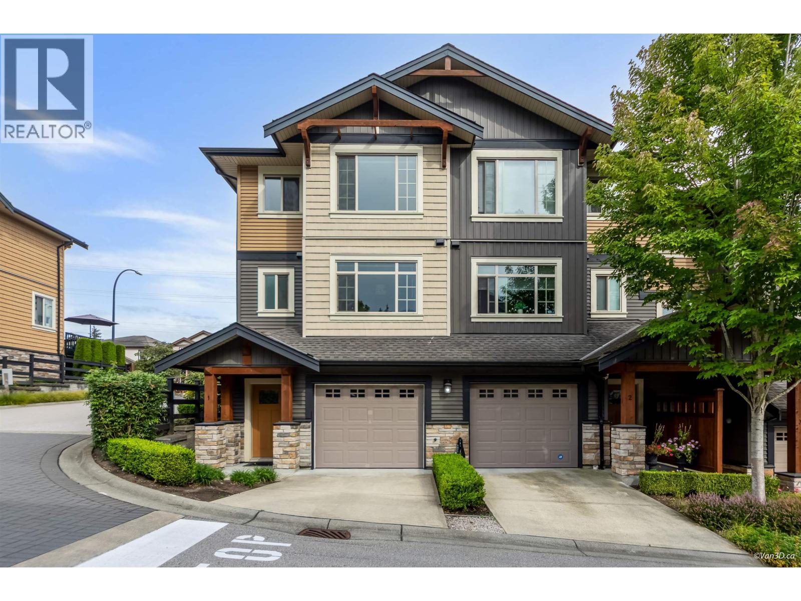 1 11305 240 STREET, Maple Ridge — photo 2
