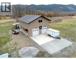 6524 Highway 6, Coldstream, BC V1B3C6 Photo 28