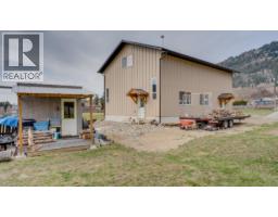 Bedroom - 6524 Highway 6, Coldstream, BC V1B3C6 Photo 8