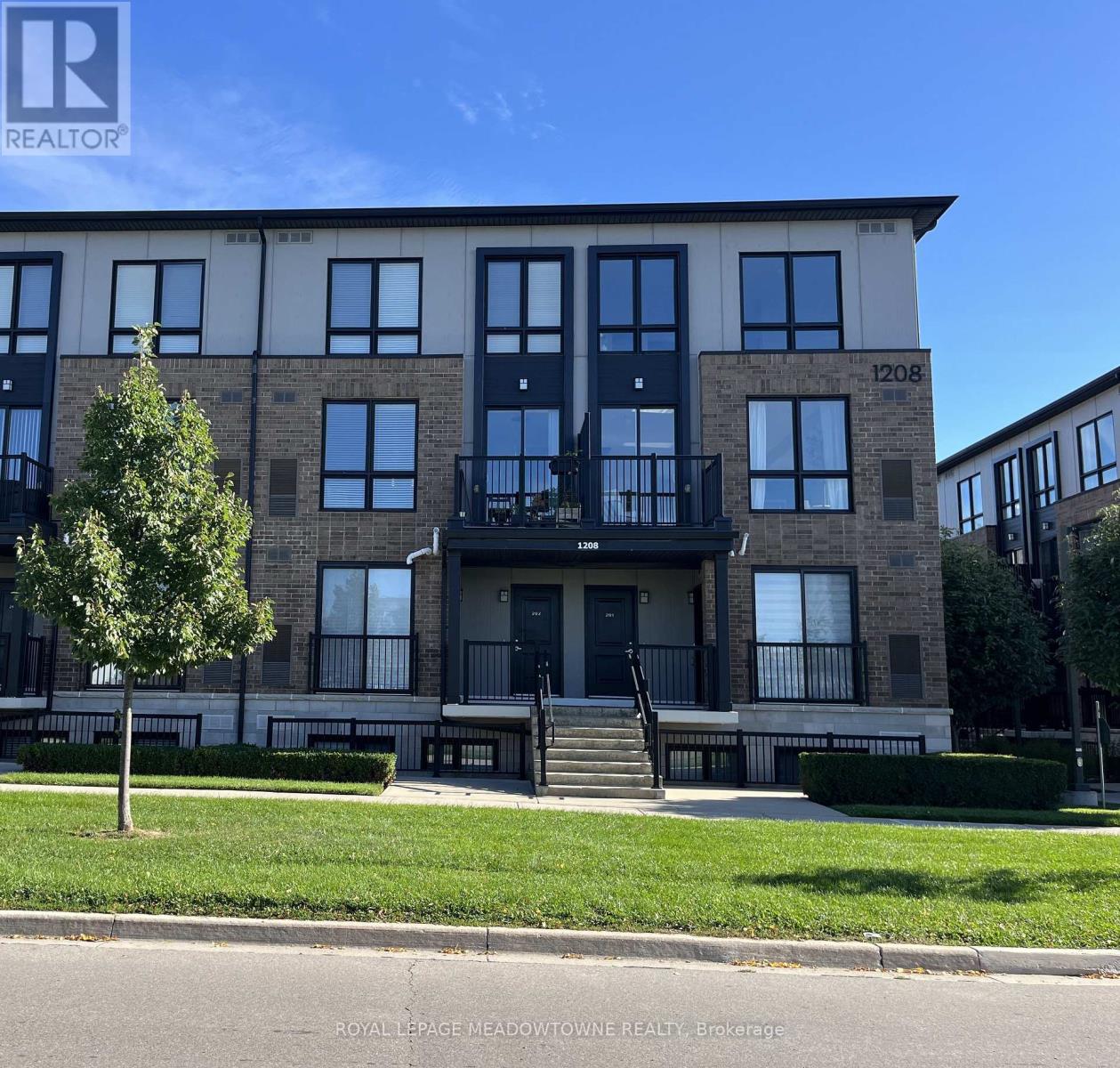 Photo of 1208 Main Street