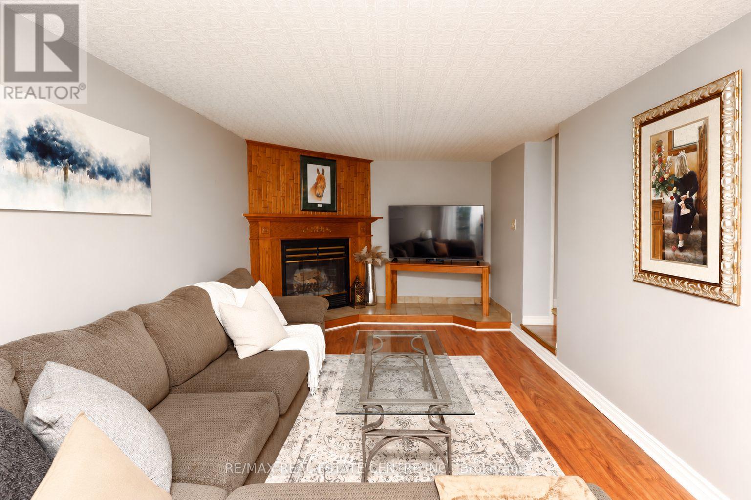 354 MARTIN STREET SE - 10