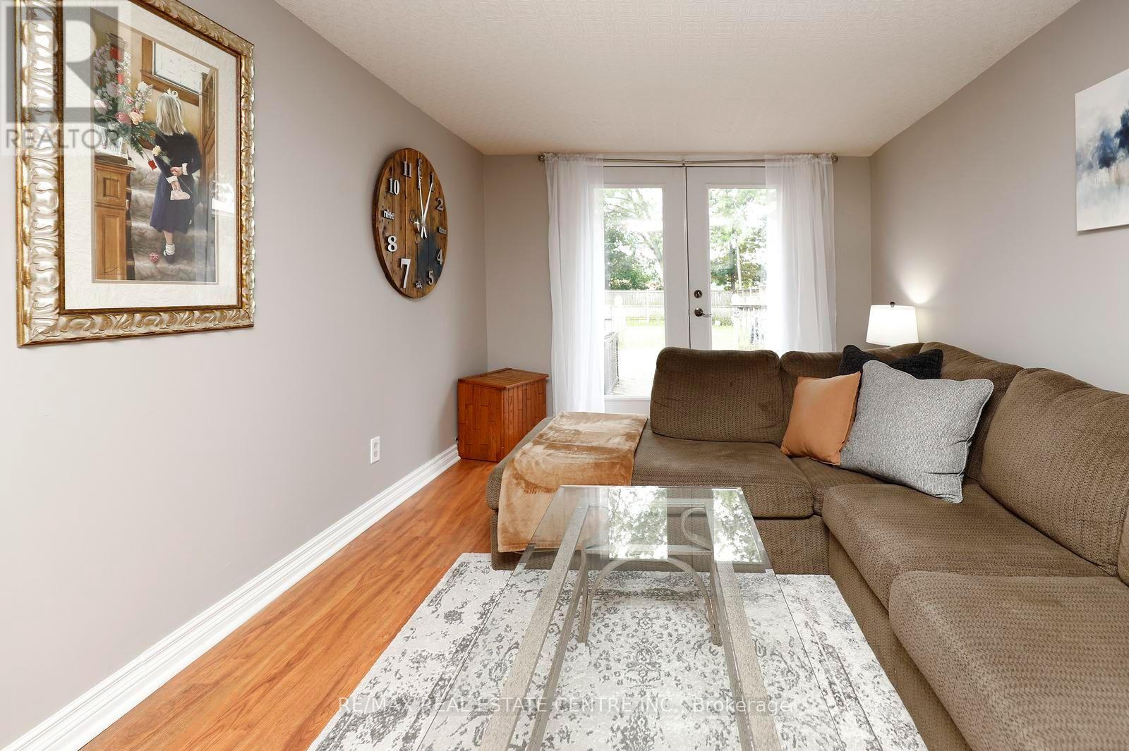 354 MARTIN STREET SE - 9
