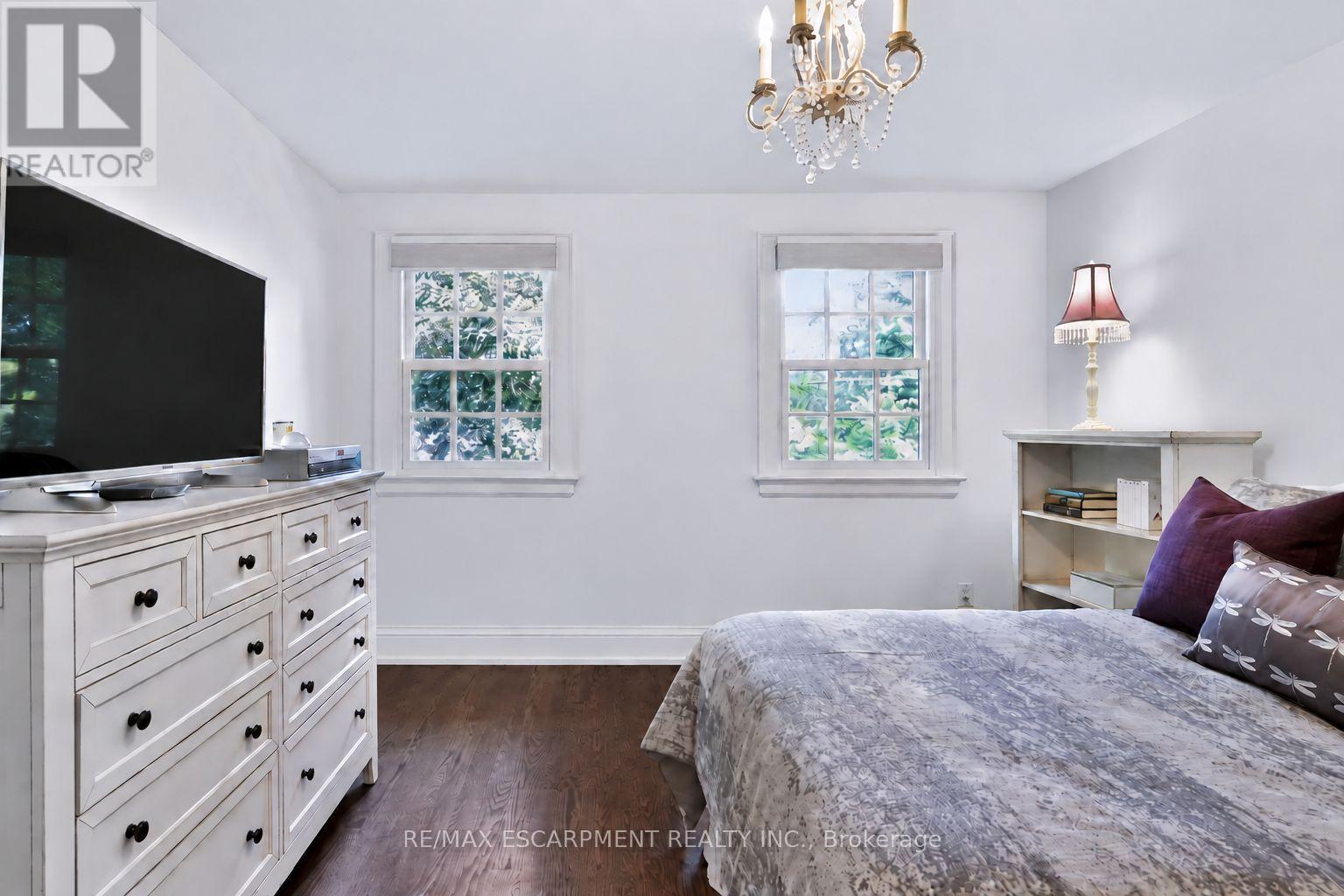 1470 CRESCENT ROAD - 19