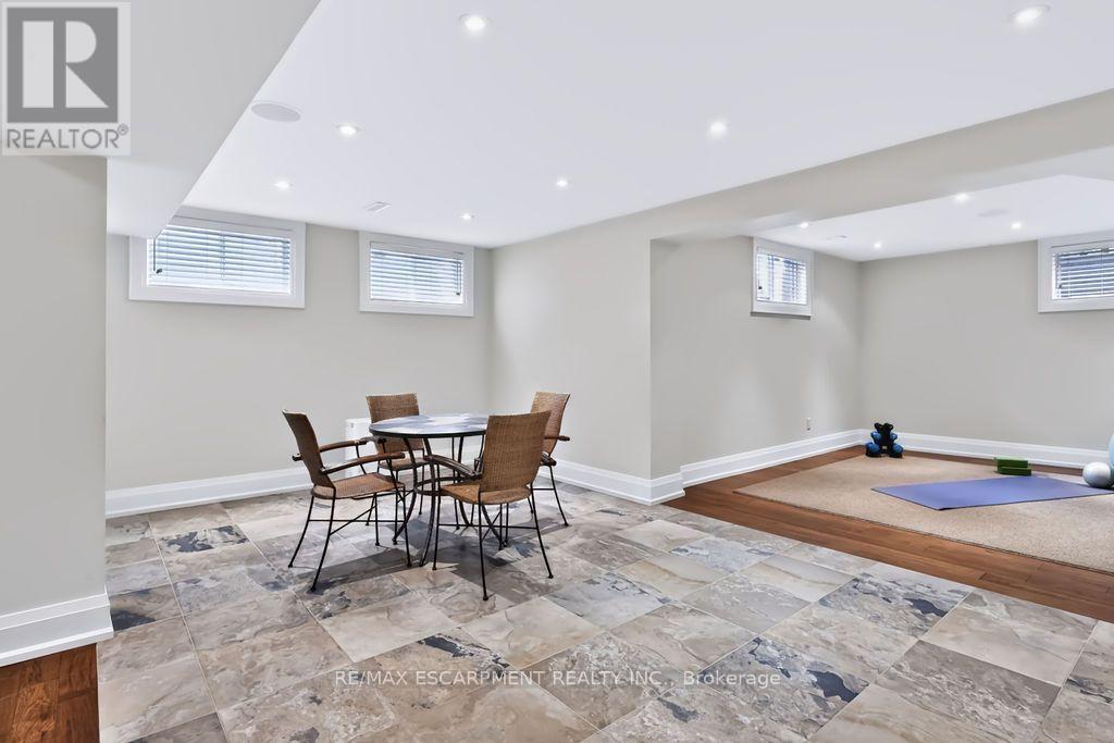 1470 CRESCENT ROAD - 25