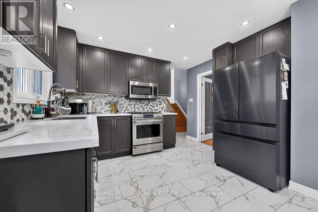 4 MARTINDALE CRESCENT - 11