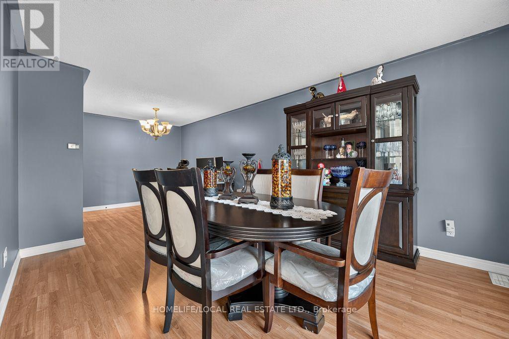 4 MARTINDALE CRESCENT - 14