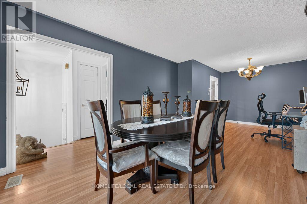 4 MARTINDALE CRESCENT - 15