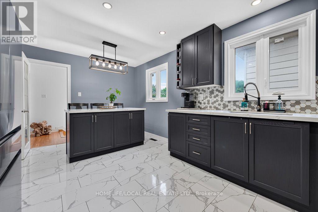 4 MARTINDALE CRESCENT - 7