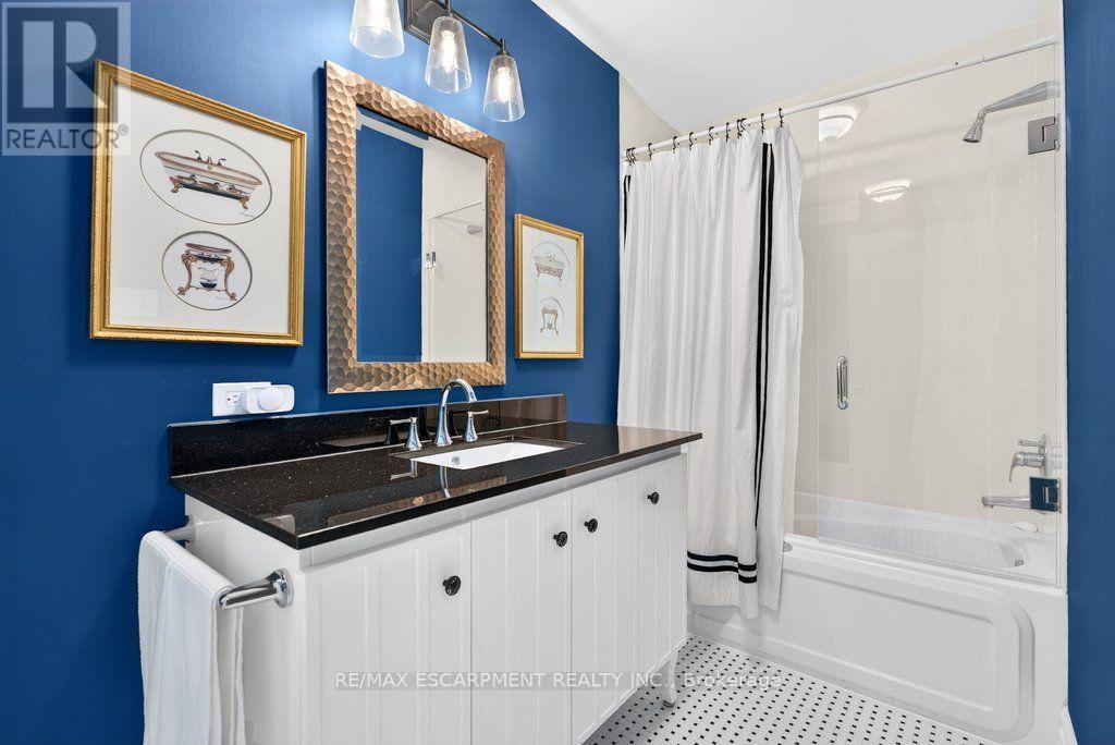 3151 LAKESHORE ROAD - 31