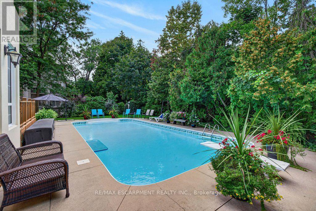 3151 LAKESHORE ROAD - 44