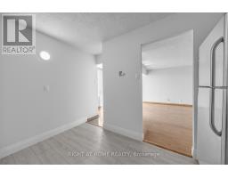 1711 - 41 Markbrook Lane, Toronto, ON M9V5E6 Photo 12