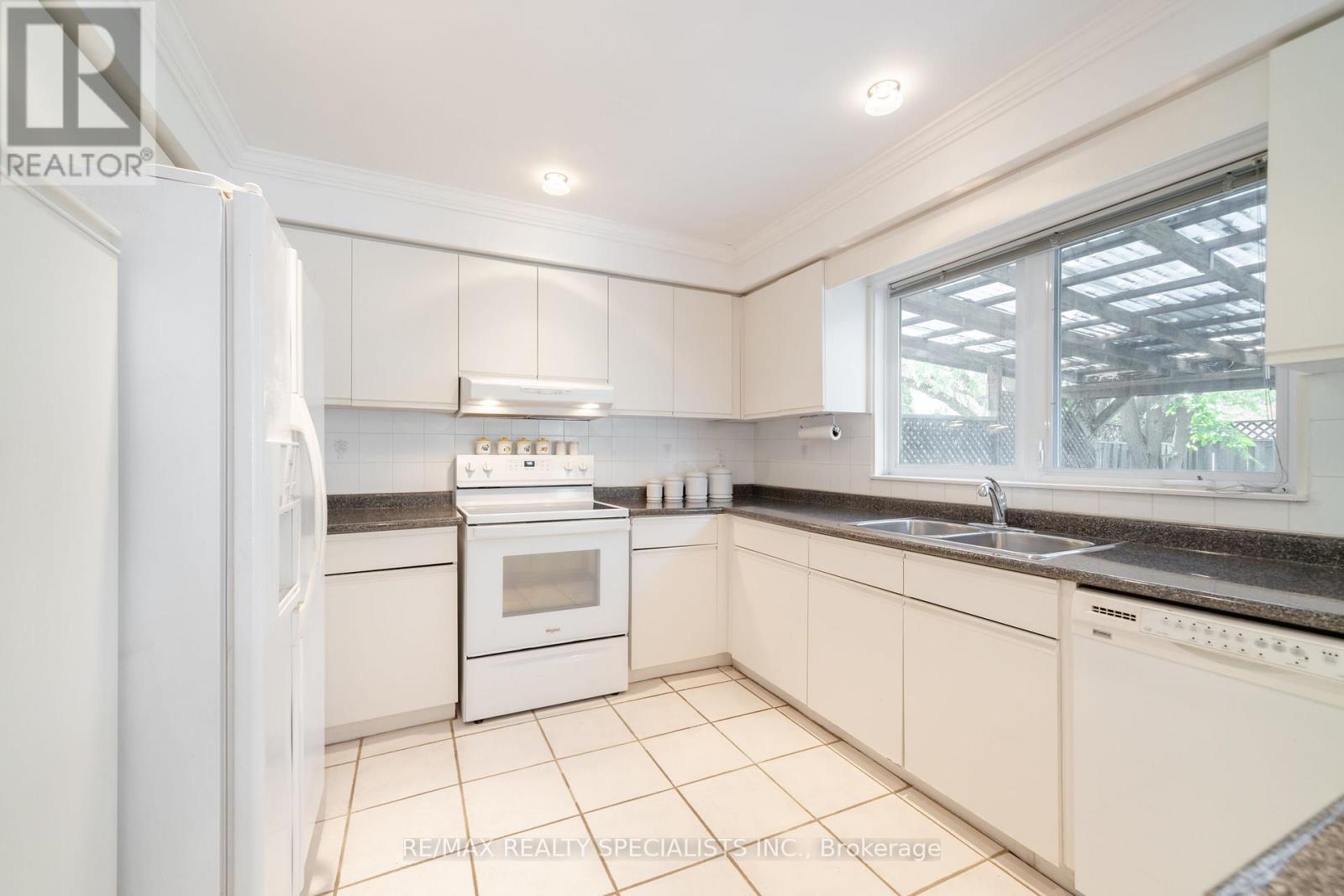 1311 GREENRIDGE CIRCLE, Oakville (GA Glen Abbey) — photo 7