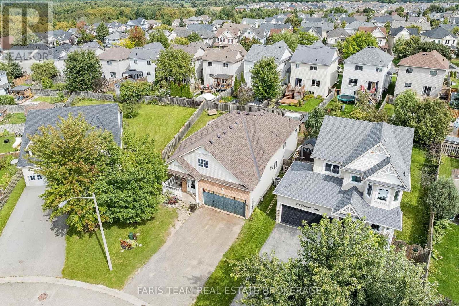 782 GREENWOOD CRESCENT - 2