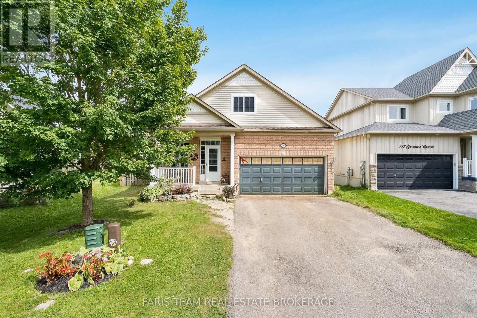 782 GREENWOOD CRESCENT - 4