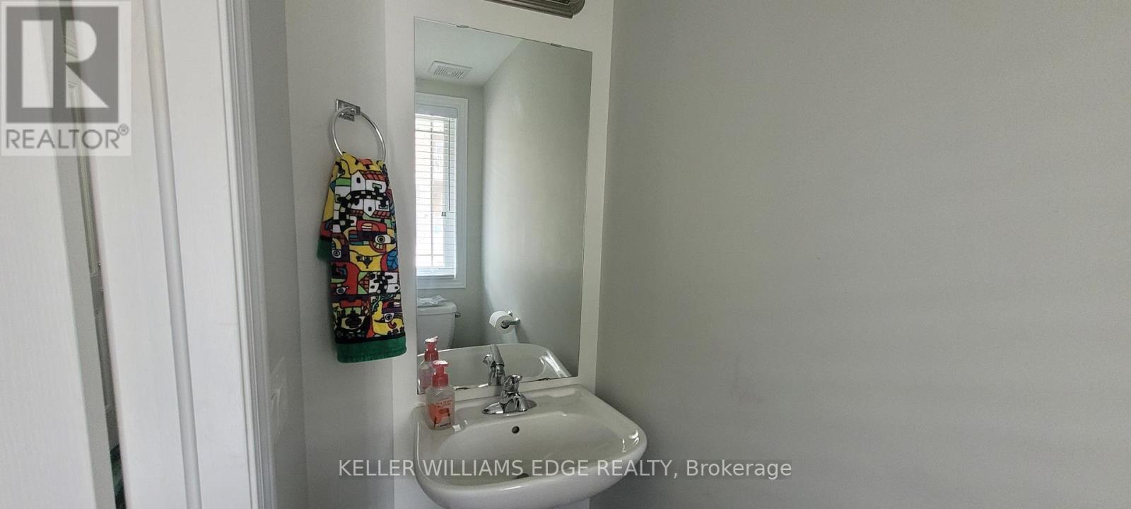 90 BLOOM CRESCENT, Hamilton — photo 8