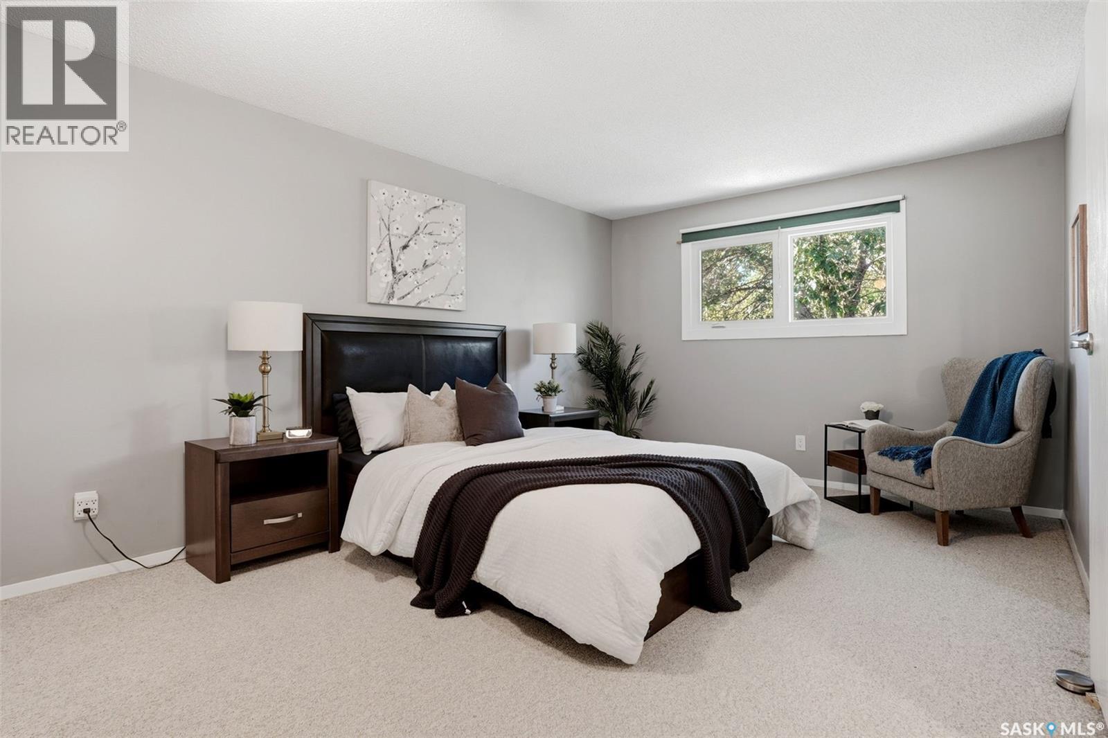 903 Rowell CRESCENT N - Image 19