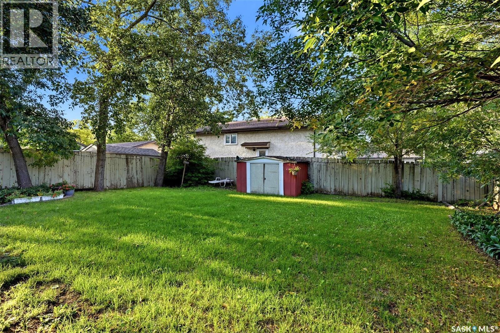 903 Rowell CRESCENT N - Image 39